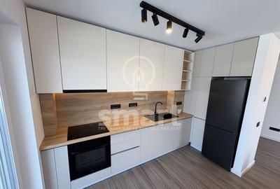 Apartament cu 3 camere semidecomandat, mobilat în Iris