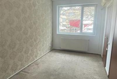 Piata Muncii, vila  moderna, 380 mp,  11 camere - 4