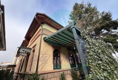 Casă individuală cu 7 camere în Parcul Carol