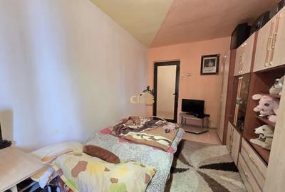 Apartament 3 camere | 54 mpu | zona Mehedinti Manastur - 6