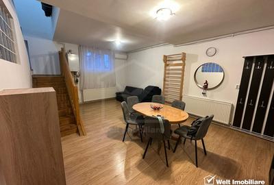 Apartament cu 3 camere decomandat, mobilat în Central