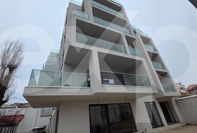 Apartament cu 3 camere decomandat în Unirii