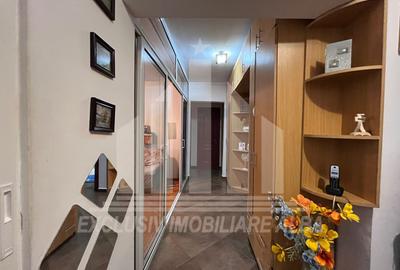 Apartament 4 camere decomandate | 82 mp | Etaj intermediar | Cetate - 4