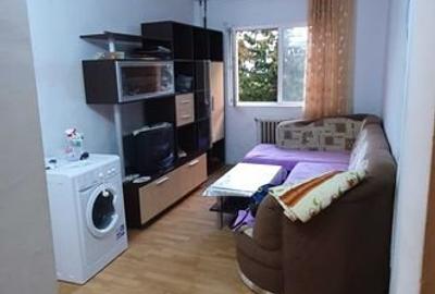 Apartament 3 camere zona Big Manastur la etajul 3, 65 mp, balcon