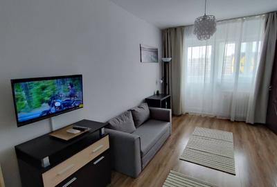Proprietar închiriez garsonieră renovată etj5/8 în Dristor bl.1984, 4min Metrou - 2