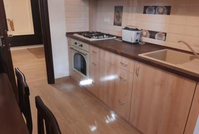 De inchiriat apartament  3  camere zona centrala- langa hotel Central - 5