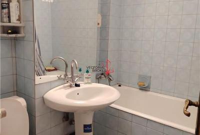 Apartament 3 camere zona Ion Mihalache cu Turda constructie 1984 - 11