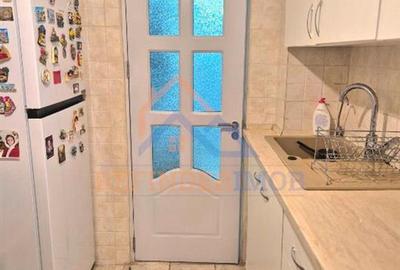 Apartament de vanzare cu 3 camere, zona Titan - Metrou Nicolae Grigorescu - 8