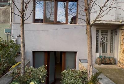 Vila tip duplex, zona Democratiei - 19