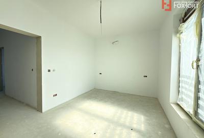 Duplex 4 camere situat la drum asfaltat, in Sacalaz - 28