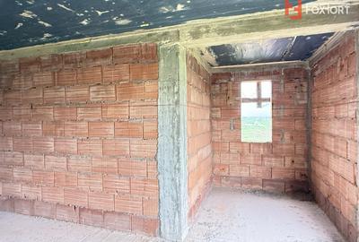Duplex intreg 8 camere, LA ROSU, de vanzare in Sacalaz, la intrare - 16