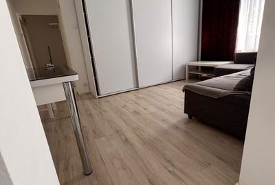 Închiriere Apartament 3 camere zona Apusului . Str Lacul Zanoaga - 3