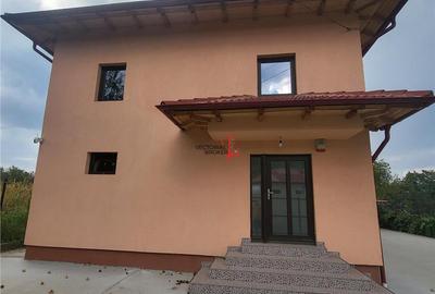 Vanzare casa 5 camere sau schimb cu aparatment in Pitesti sau Curtea de Arges- M - 1