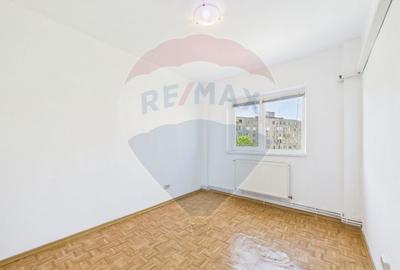 Apartament 3 camere, decomandat de vânzare în zona Aparatorii Patriei - 7