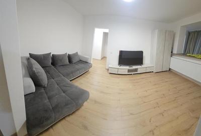 Apartament cu 2 camere semidecomandat, mobilat în Timpuri Noi