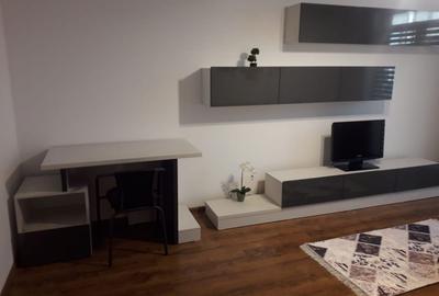 Apartament 2 camere de închiriat Apărătorii Patriei Centrală proprie Parcare - 1