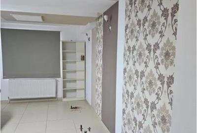 Apartament cu 4 camere decomandat în Apărătorii Patriei