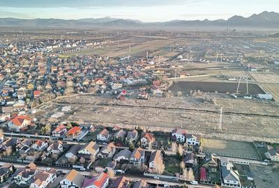 Teren intravilan cu Autorizatie de Construire - 27
