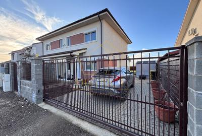 Duplex cu 3 camere în Moșnița Nouă