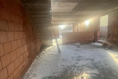 Casa la rosu / 1.328 mp teren / AC valabila / Otopeni 9 Mai - 11