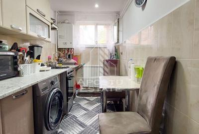 Apartament 3 camere, renovat modern, la cheie, zona Micro 4, Hunedoara - 9