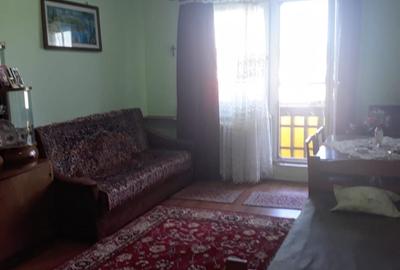 Vand apartament cu 2 camere cf. 1, decomandat, etaj 4/4, zoan Bld.  Pandurilor - 8