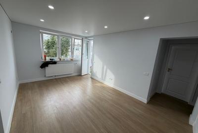 Apartament 2  camere renovat comision 0  metrou Romancierilor - 1