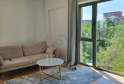 Apartament cu 2 camere semidecomandat, mobilat în Aviației