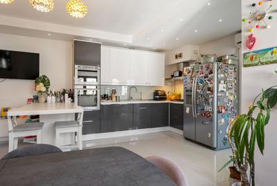 Eleganță și Spațiu în Inima Cartierului Domenii | Apartament cu 5 Camere în Vilă - 3