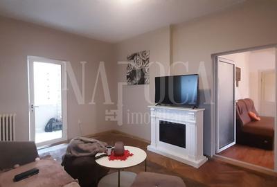 Apartament cu 4 camere semidecomandat în Andrei Mureșanu