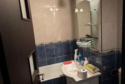 Apartament cu 3 camere , str. Bozieni - 30