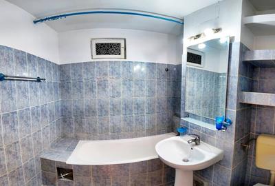 Vanzare Apartament 4 Camere Piata Unirii - Sfanta Vineri bloc 1992 - 1