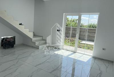 Duplex cu 3 camere în Sânandrei