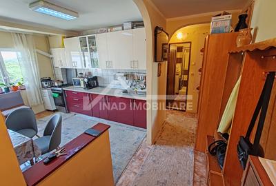 Apartament cu 2 camere decomandate Intre Lacuri zona strazii Dunarii - 2