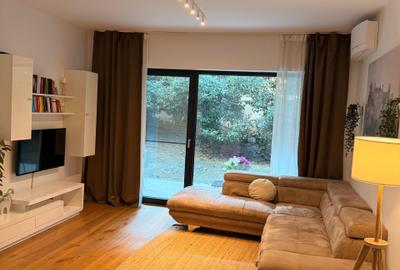 Apartament cu 3 camere, mobilat în P-ta Presei Libere