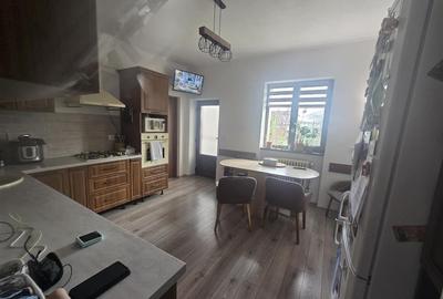 Casa cu 3 camere Str Negoiu Fagaras - 7