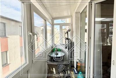 Apartament de vanzare in Sibiu - 2 camere + balcon - Etaj 2 - - 7