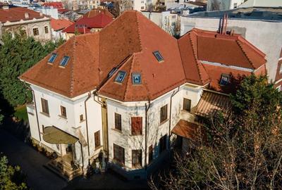 Casă individuală cu 12 camere în Unirii