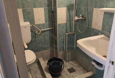 Garsoniera in bloc de apartamente Podu Ros - 3