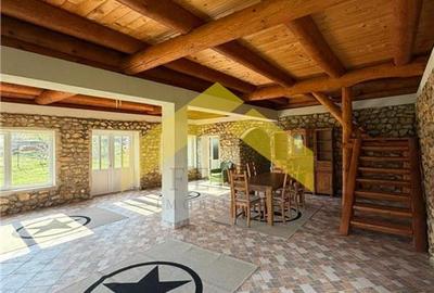 Cabana din piatra de codru si busteni pe Clisura Dunarii, Caraș-Severin - 4