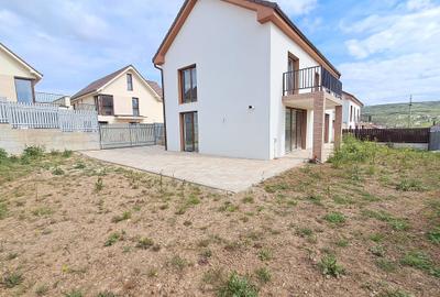 Casa cuplata prin garaj 23 mp, sup.totala 147 mp,teren 400 mp Chinteni - 3