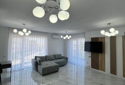 Apartament cu 2 camere decomandat, mobilat în Universitate