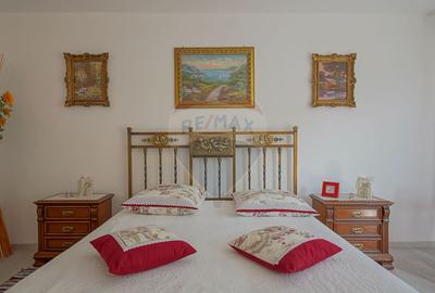 Vilă în zona Glăjărie, 10 camere, Sp + E + M, teren 2789 mp - 26