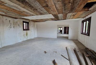 Casă cu 4 camere si 2 garaje de vanzare, Baia Sprie, Comision 0% - 12