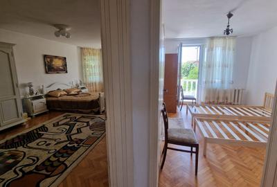 INCHIRIERE Casa individuala D + P + E + M cu 8 Camere 5 Bai 750 mp Teren CETATE - 13