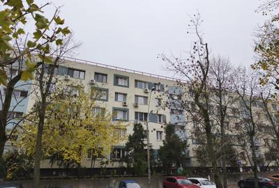 Apartament cu 3 camere semidecomandat în 1 Decembrie 1918