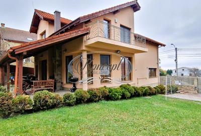 Casă individuală cu 5 camere în Bună Ziua