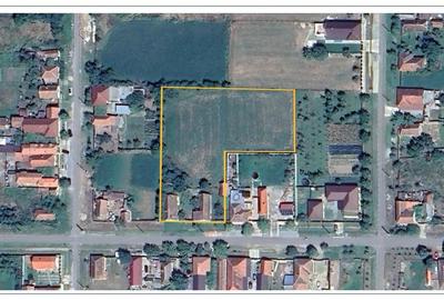 Teren Construcții intravilan de 4100 mp, în Șiria