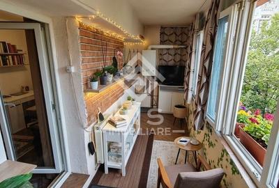 Apartament cu 4 camere decomandat în Ultracentral