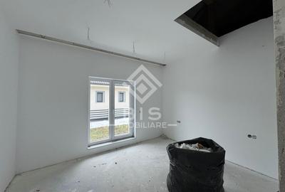 Casă parter – 166 mp construiți – teren 636 mp - 14